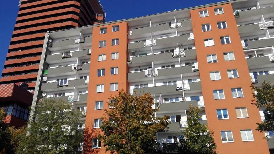 Powstancow Wielkopolskich 12 Poznan Exterior photo